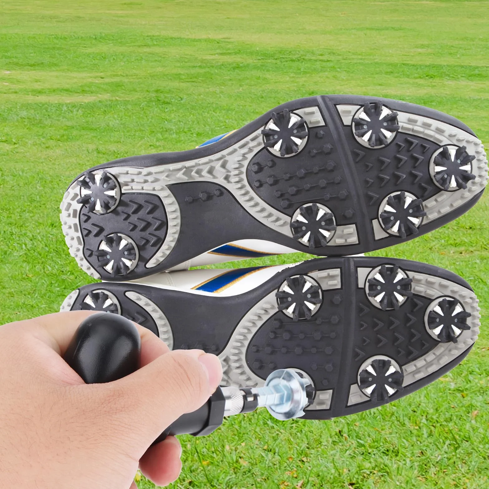 Chiave per Chiodi Scarpe da Golf, Manico in Ferro e Plastica Universale Rimozione Chiodi con Meccanismo a Cricchetto Strumento di Regolazione Tacchetti Golf per Una Facile Sostituzione Tacchetti