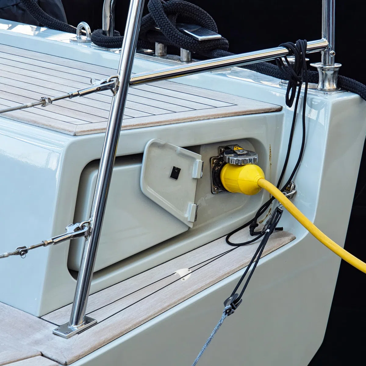 PATIKIL 2-15/32" Coperchio di Sfiato per Cavo in Nylon Marino, Tappo di Sfiato in Plastica a Conchiglia con Viti di Installazione per Yacht, Bianco