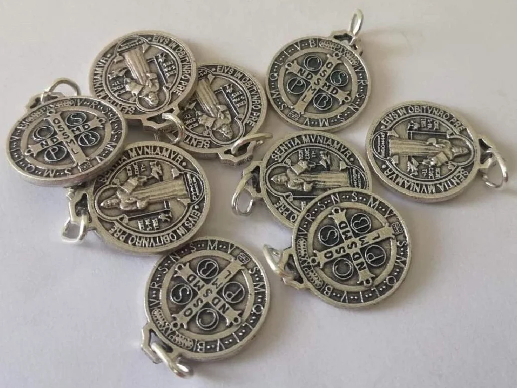 Lazzaro Italy San Benedetto Medaglia placcata argento 1,5 cm - 10 medagliette